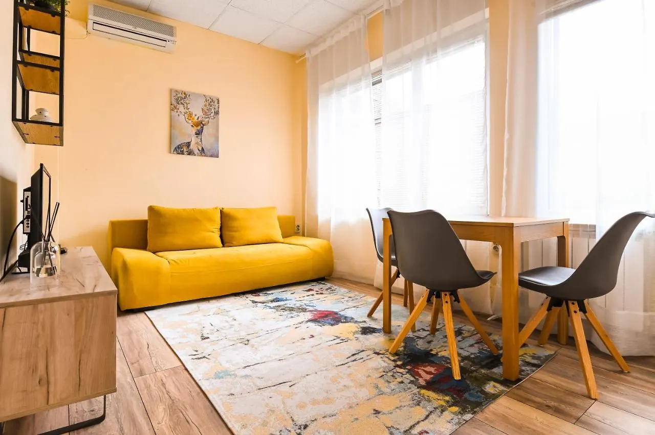 ソフィアCozy & Central 1Bd Flat With A Nice Patioアパートメント
